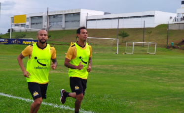 Kleina quer contar com reforços no Catarinense