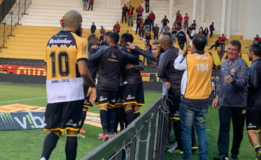 Criciúma sai do sufoco com vitória sobre o Sport