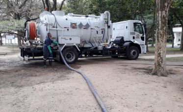 Lago da Praça do Congresso será limpo até amanhã