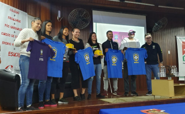 CBF Social inicia com seminário e seletiva para meninas