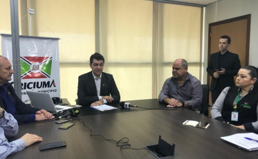 Coletiva esclarece casos suspeitos de meningite