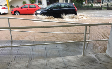 A chuva forte voltou (VÍDEOS)