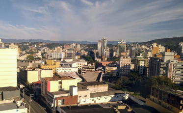 Tempo segue firme ao longo da semana, termômetros podem bater 40ºC
