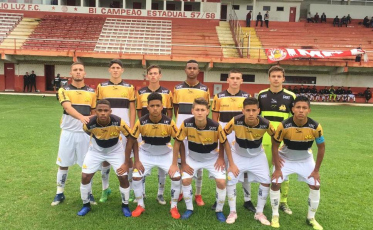 Sub-15 e sub-17 do Tigre vencem duelos pelas quartas do Catarinense