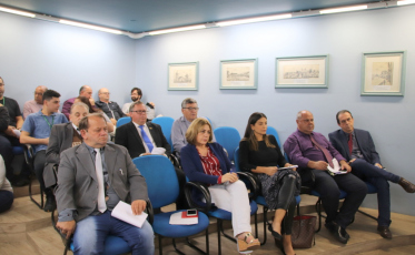 Comissão municipal tenta barrar 'quarentena' de servidores temporários