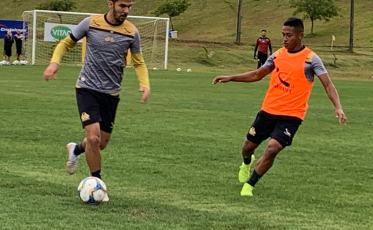 Tigre treina cheio de mudanças nesta terça-feira