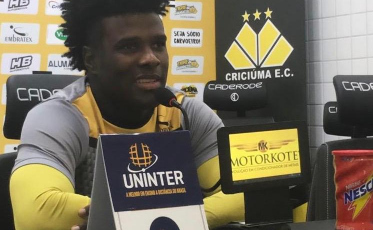 Sandro, o zagueiro artilheiro: 