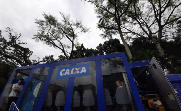 Caminhão da Caixa chega a Criciúma para liquidação de dívidas