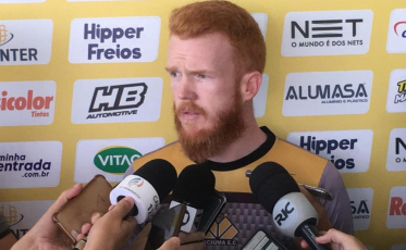 Tigre embalado e confiante para evitar o rebaixamento