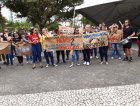 Professores protestam na prefeitura de Criciúma (VÍDEO)