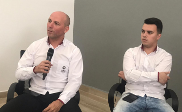 Do Avesso diretamente da nova loja da Fiat Duna