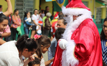 Natal mais Solidário presenteia filhos de detentos de Criciúma