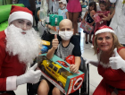 Natal Mais Solidário entrega brinquedos para crianças do Hospital São José 