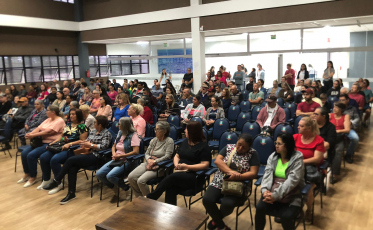  Içara zera a fila de espera por tomografia