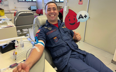 Bombeiros fazem doação de sangue para vítimas do Rio Grande do Sul