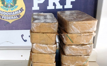 Dupla é presa com 10 quilos de cocaína na BR-101 em Tubarão