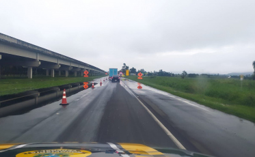 BR-101 em Araranguá está com trechos interditados por alagamentos