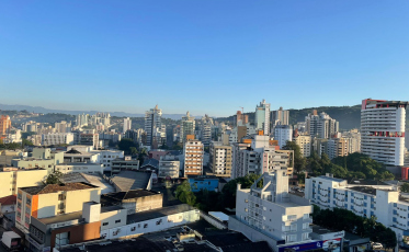 Quarta-feira será de calor intenso à tarde 