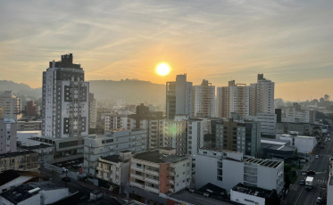 Quinta-feira dá início a dias de tardes quentes na região