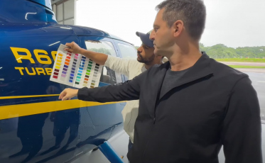 Criciumense fará volta ao mundo de helicóptero em 100 dias