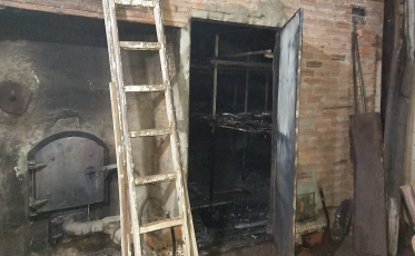 Estufa de fumo pega fogo em Içara 