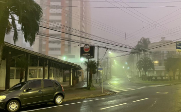 Criciúma amanhece com forte cerração mas sol deve aparecer 