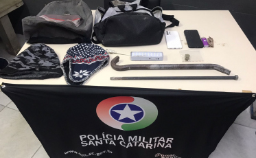 Polícia Militar de Siderópolis prende suspeitos de furto em empresa no Centro