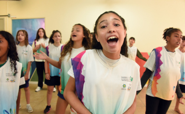 Crianças do Bairro da Juventude vão cantar os hinos no jogo do Criciúma