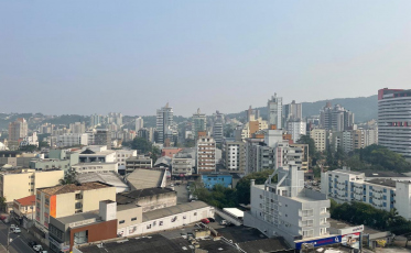 (ÁUDIO) Calor intenso segue nesta quarta-feira na região