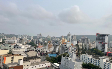 (ÁUDIO) Terça-feira segue com temperaturas passando dos 30ºC