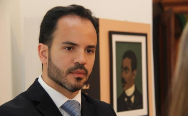 Decisão da Justiça impede nomeação de Filipe Mello na Casa Civil