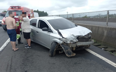 Acidente causado por ultrapassagem na BR-101 deixa uma pessoa ferida