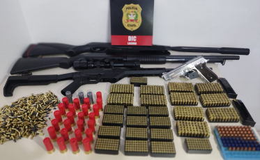 Laguna: Polícia Civil prende servidor acusado de rachadinha e apreende arsenal