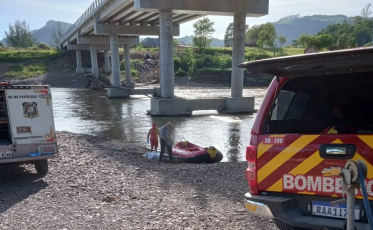 Bombeiros encontram corpo no rio Tubarão, em Pedras Grandes