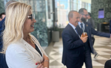 Missão nos Emirados Árabes Unidos resulta em acordo para intercâmbios de estudantes