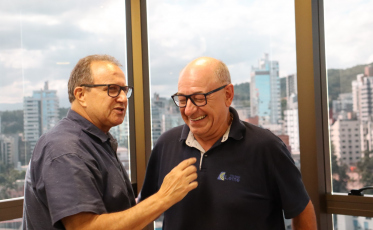 No Nomes & Marcas, Leonir Mafioletti: uma jornada dedicada à educação em Criciúma