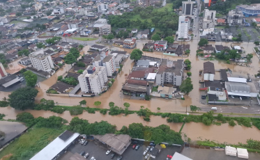 Chuvas intensas provocam estragos em regiões de Santa Catarina