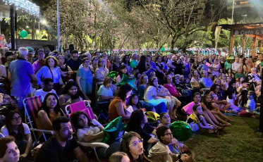 ((Fotos e vídeos)) Noite de Luz atrai grande público em Criciúma