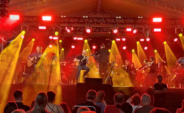 ((Fotos e vídeos)) Camerata e Expresso Rural atraem milhares de rinconenses