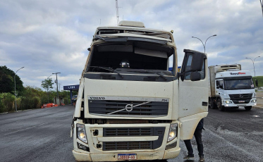 Motorista sem para-brisa foi flagrado pela PRF 