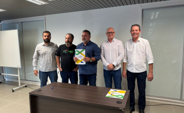 Coopera firma convênios e reforça compromisso com o desenvolvimento regional