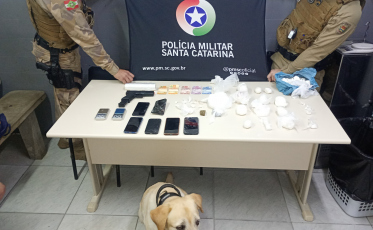Após perseguição, PM apreende 2,5kg de cocaína em Criciúma