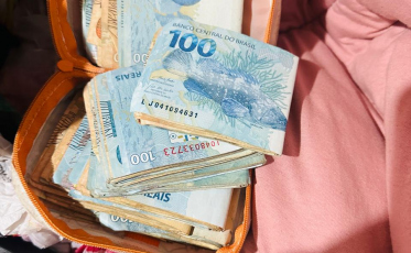 Mulher é presa por tráfico de drogas em Lauro Müller