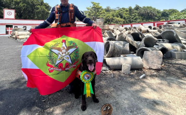 Dupla de Araranguá é destaque nacional em buscas com cães