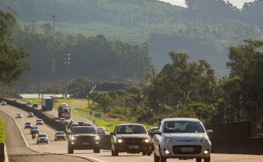 Cerca de 800 mil veículos devem passar pela BR-101/Sul no Feriado do Trabalhador