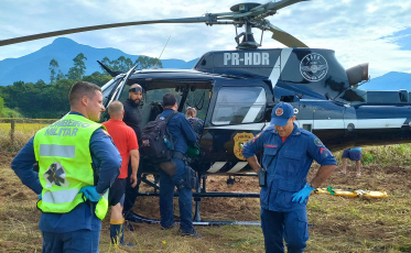 Atacado por marimbondos, homem é socorrido de helicóptero em Nova Veneza