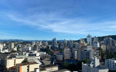 [Áudio] Final de semana deve ser de tempo bom e estável