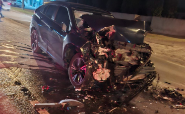 Motorista sai ileso de grave acidente com carreta