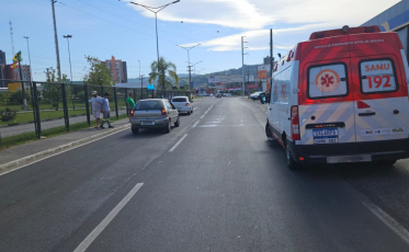Criciúma: Crianças são atropeladas por idosa na Avenida Centenário