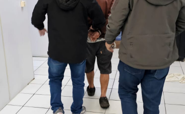 Casal é preso por incendiar residência e matar homem em Criciúma